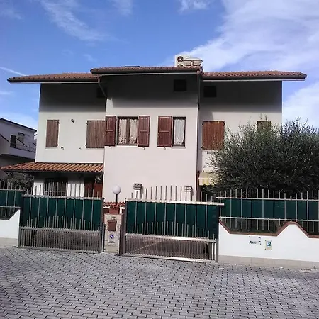 Piccola Perla * مارشيللي